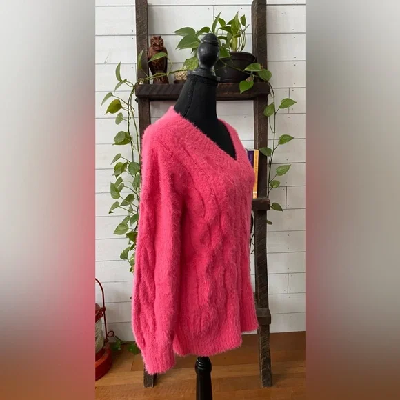 Lucky Brand: Pink Fuzzy Cable Knit V Necklace Sweater - Picture 9 of 17